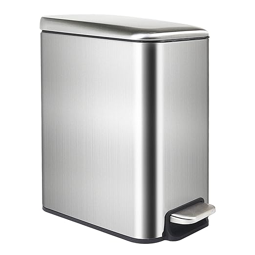 TMTECH Coș de gunoi de baie din oțel inoxidabil cu capac cu închidere moale și coș de gunoi interior, coș de gunoi mic dreptunghiular subțire pentru dormitor, bucătărie, birou, periat anti-amprentă, 5L1.3Gal, argintiu, (TM)